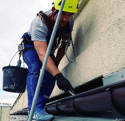 Прочищення лівневок і водостічної системи. Черкаси